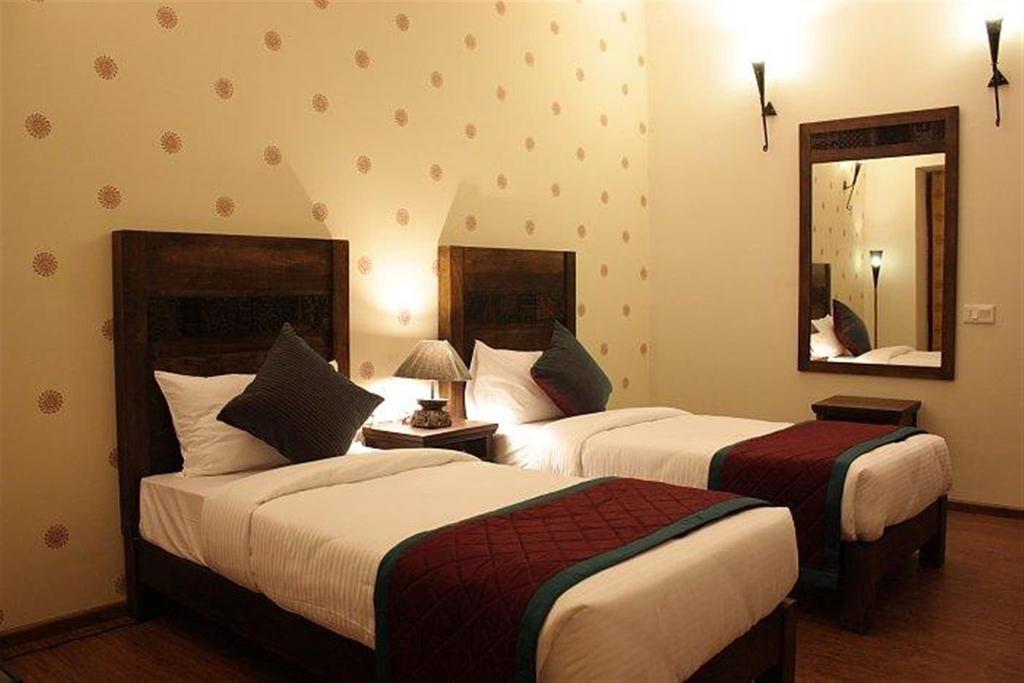 Devraj Niwas Hotel ชัยปุระ ภายนอก รูปภาพ