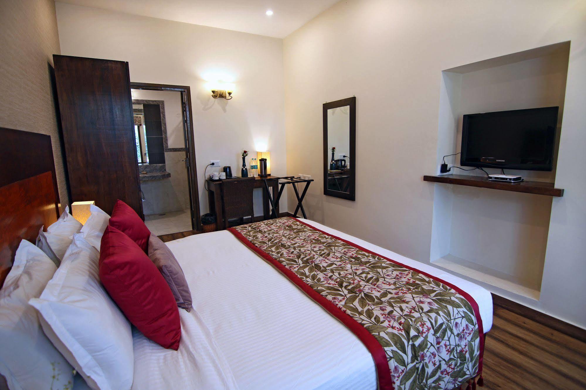 Devraj Niwas Hotel ชัยปุระ ภายนอก รูปภาพ